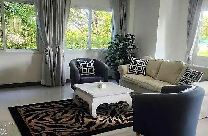 Hotel I - Beyond 2*